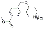 Methyl 4-[(4-piperidinyloxy)methyl]benzoatehydrochloride 结构式