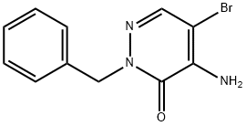 4-氨基-2-苄基-5-溴哒嗪-3(2H)-酮 结构式