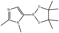 1,2-二甲基-5-(4,4,5,5-四甲基-1,3,2-二氧杂硼烷-2-基)-1H-咪唑 结构式