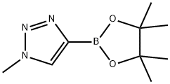 1-methyl-4-(4,4,5,5-tetramethyl-1,3,2-dioxaborolan-2-yl)-1H-1,2,3-triazole 结构式