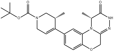 (R)-叔-丁基 5-甲基-4-((R)-1-甲基-2-氧亚基-1,2,3,5-四氢苯并[5,6][1,4]氧杂联氮基[3,4-C][1,2,4]三嗪-9-基)-5,6-二氢吡啶-1(2H)-甲酸基酯 结构式