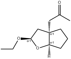 2-Propanone,1-[(2R,3aR,6aR)-2-ethoxyhexahydro-3aH-cyclopenta[b]furan-3a-yl]-,rel-(9CI) 结构式