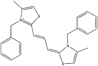 4-Methyl-2-[3-[4-methyl-3-(phenylmethyl)thiazol-2(3H)-ylidene]-1-propenyl]-3-(phenylmethyl)thiazol-3-ium 结构式