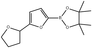 4,4,5,5-tetramethyl-2-(5-(tetrahydrofuran-2-yl)furan-2-yl)-1,3,2-dioxaborolane 结构式