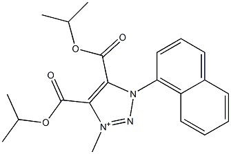 4,5-Bis(isopropoxycarbonyl)-3-methyl-1-(1-naphtyl)-1H-1,2,3-triazol-3-ium 结构式