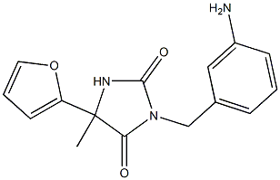 3-[(3-aminophenyl)methyl]-5-(furan-2-yl)-5-methylimidazolidine-2,4-dione 结构式