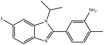 5-[6-氟-1-(丙烷-2-基)-1H-1,3-苯并二唑-2-基]-2-甲基苯胺 结构式