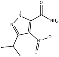 4-nitro-3-(propan-2-yl)-1H-pyrazole-5-carboxamide 结构式
