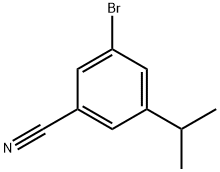 3-溴-5-异丙基苄腈 结构式