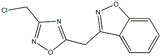3-{[3-(chloromethyl)-1,2,4-oxadiazol-5-yl]methyl}-1,2-benzoxazole 结构式
