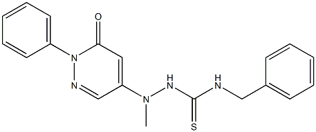 2-Phenyl-5-[1-methyl-2-[benzylamino(thiocarbonyl)]hydrazino]pyridazin-3(2H)-one 结构式