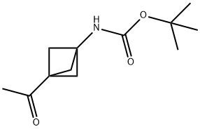 Carbamic acid, N-(3-acetylbicyclo[1.1.1]pent-1-yl)-, 1,1-dimethylethyl ester 结构式