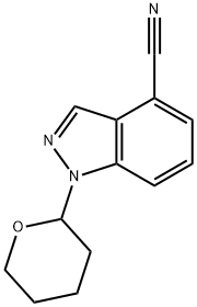 1H-Indazole-4-carbonitrile, 1-(tetrahydro-2H-pyran-2-yl)- 结构式