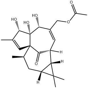 1H-2,8a-Methanocyclopenta[a]cyclopropa[e]cyclodecen-11-one, 4-[(acetyloxy)methyl]-1a,2,5,5a,6,9,10,10a-octahydro-5,5a,6-trihydroxy-1,1,7,9-tetramethyl-, (1aR,2S,5R,5aR,6S,8aS,9R,10aR)- 结构式