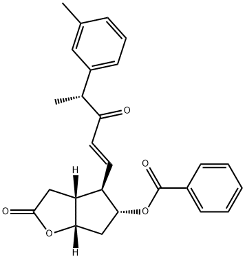 (3AR,4R,5R,6AS)-2-氧代-4-((R,E)-3-氧代-4-(间甲苯基)戊-1-烯-1-基)六氢-2H-环戊[B]呋喃-5-基苯甲酸酯 结构式