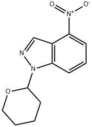 1H-Indazole, 4-nitro-1-(tetrahydro-2H-pyran-2-yl)- 结构式