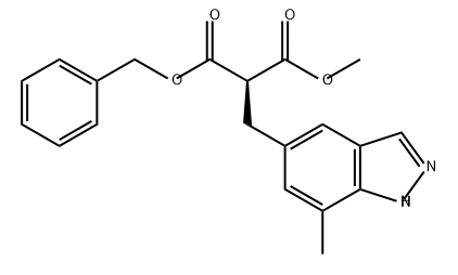 Propanedioic acid, 2-[(7-methyl-1H-indazol-5-yl)methyl]-, 1-methyl 3-(phenylmethyl) ester, (2R)- 结构式