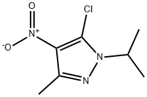 1H-Pyrazole, 5-chloro-3-methyl-1-(1-methylethyl)-4-nitro- 结构式