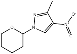 1H-Pyrazole, 3-methyl-4-nitro-1-(tetrahydro-2H-pyran-2-yl)- 结构式