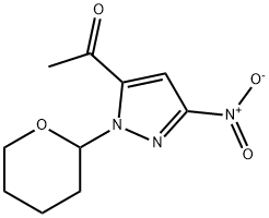 1-[3-Nitro-1-(tetrahydro-2H-pyran-2-yl)-1H-pyrazol-5-yl]ethanone 结构式