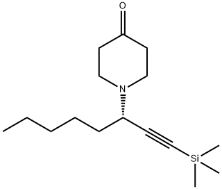 (S)-1-(1-(Trimethylsilyl)oct-1-yn-3-yl)piperidin-4-one 结构式