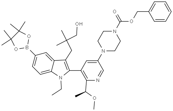 苄基(S)-4-(5-(1-乙基-3-(3-羟基-2,2-二甲基丙基)-5-(4,4,5,5-四甲基-1,3,2-二氧硼杂硼烷-) 2-基)-1H-吲哚-2-基)-6-(1-甲氧基乙基)吡啶-3-基)哌嗪-1-羧酸酯 结构式