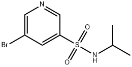 5-BROMO-N-ISOPROPYLPYRIDINE-3-SULFONAMIDE 结构式
