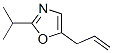 Oxazole, 2-(1-methylethyl)-5-(2-propenyl)- (9CI) 结构式