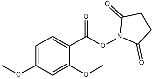 2,5-Dioxopyrrolidin-1-yl 2,4-dimethoxybenzoate 结构式