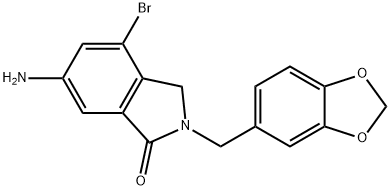 6-氨基-2-(1,3-苯并二氧代-5-甲基)-4-溴-2,3-二氢-1H-异吲哚-1-酮 结构式