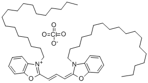 3-十八烷基-2-[3-(3-十八烷基-2(3H)-苯并恶唑-2-亚基)-1-丙烯-1-基]苯并恶唑高氯酸盐 结构式