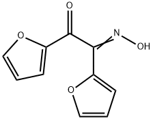 1,2-Di(2-furanyl)-2-hydroxyiminoethan-1-one 结构式