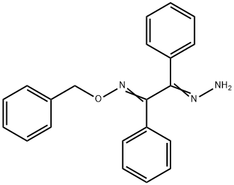 1,2-Diphenyl-2-hydrazonoethan-1-one O-(phenylmethyl)oxime 结构式