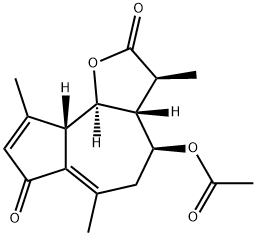 (3S)-4β-Acetoxy-3,3aβ,4,5,9aβ,9bα-hexahydro-3β,6,9-trimethylazuleno[4,5-b]furan-2,7-dione 结构式