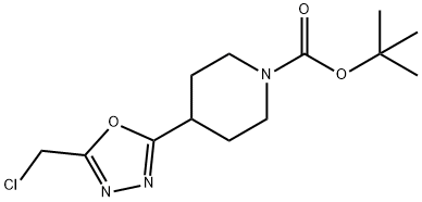 4-(5-(氯甲基)-1,3,4-噁二唑-2-基)哌啶-1-羧酸叔丁酯 结构式