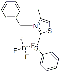 四氟硼酸[4-甲基-3-(苯甲基)-2-(苯基硫基)]噻唑翁盐 结构式