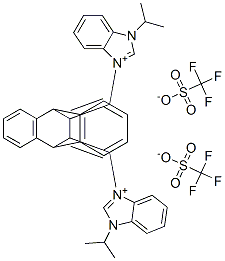 11,12 - 双[N-(异丙基)-1H-苯并咪唑-3 - 亚甲基]-9,10 - 二氢-9 ,10-乙基蒽 双(三氟甲烷磺酸酯) 结构式