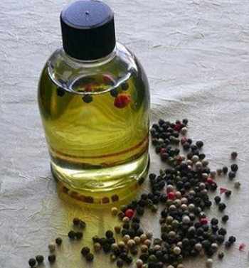 黑胡椒油的应用与制备