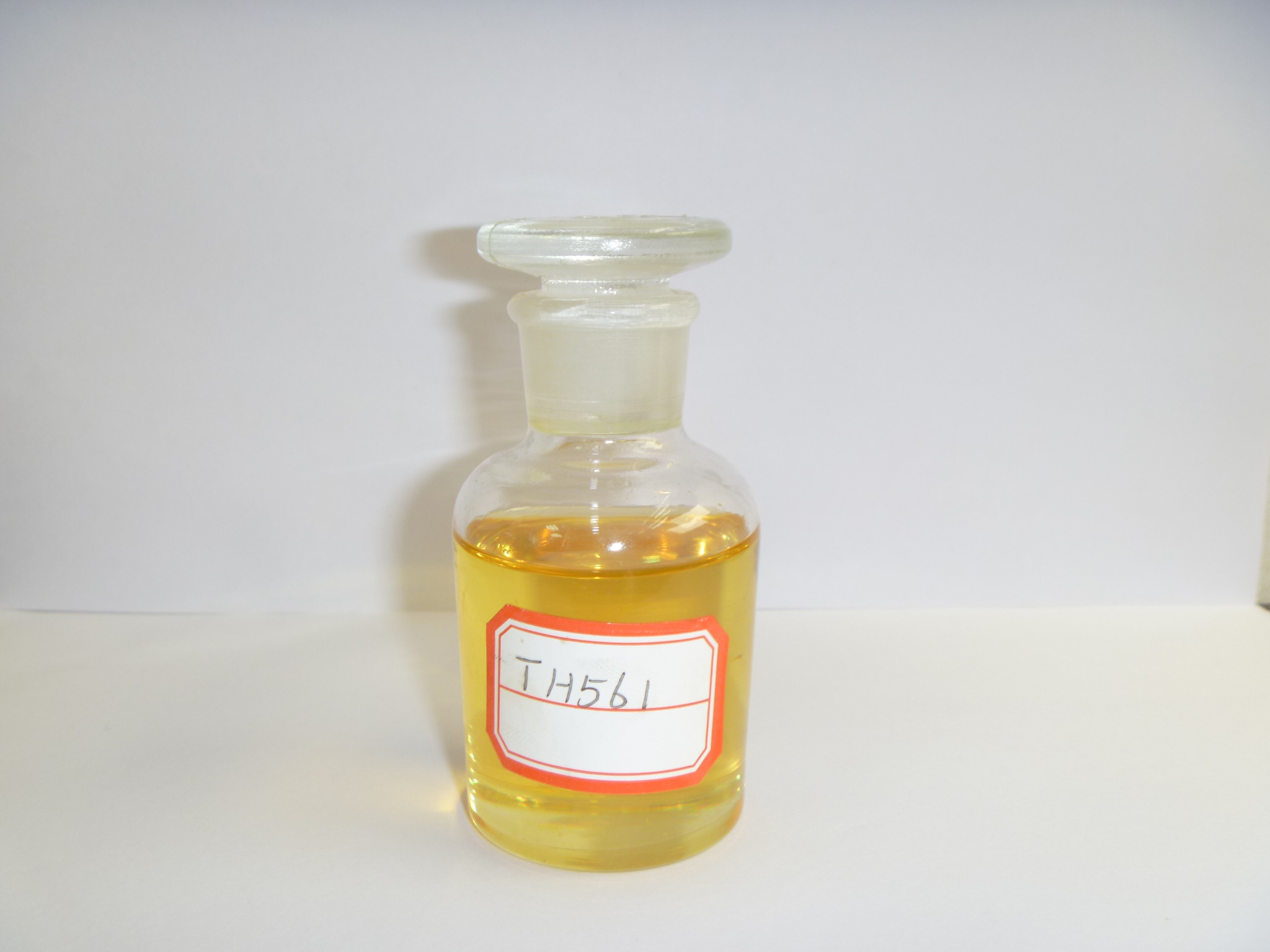 LUBRICANT ADDITIVE;LUBRICANT ANTIOXIDANT ADDITIVE;EXTREME PRESSURE ADDITIVE,THIADIAZOLE DERIVATIVES TH561;LUBRICANT ADDITIVE