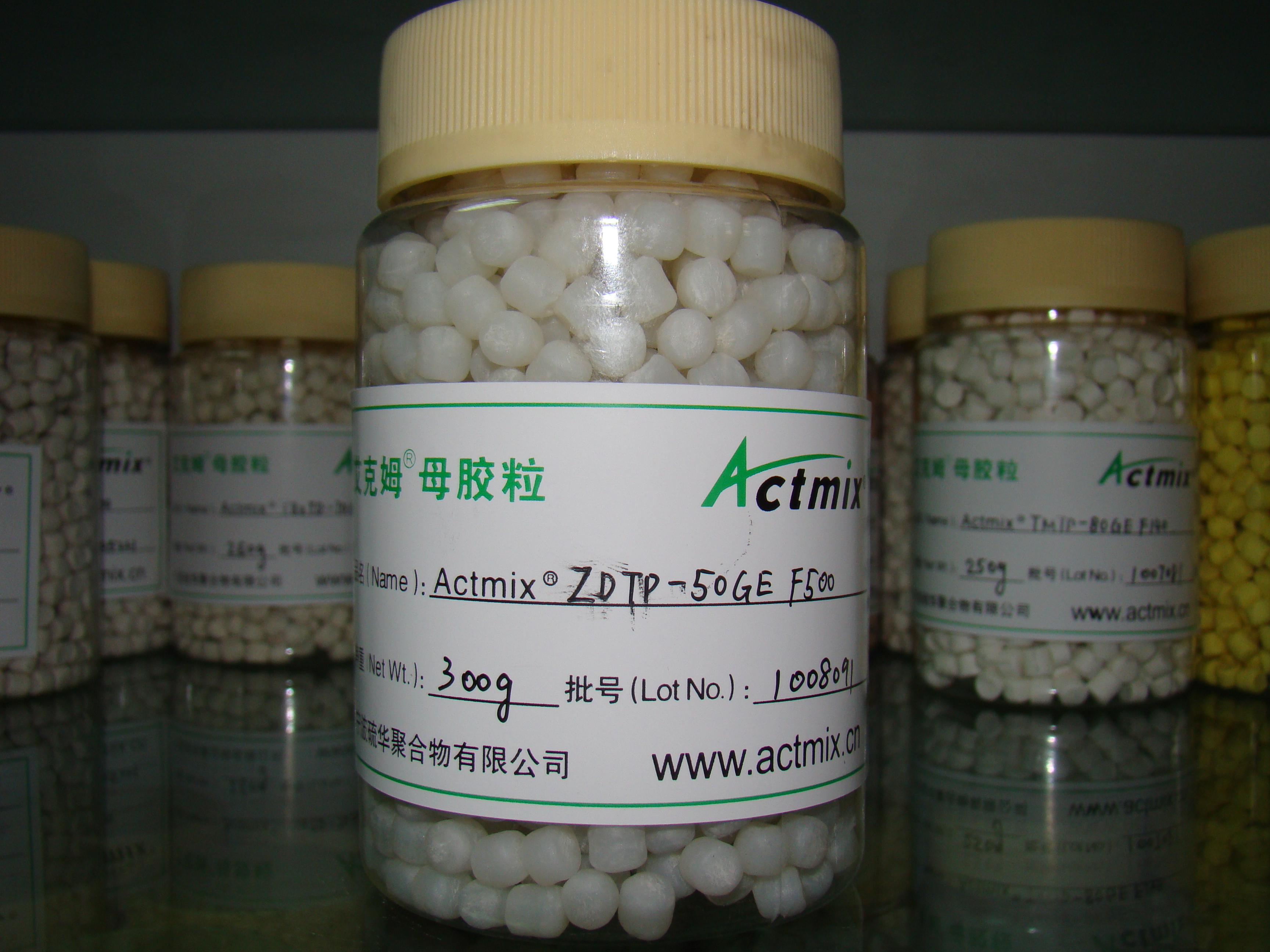 艾克姆偶联剂Si69-50GE,双（三乙氧基硅丙基）四硫化物