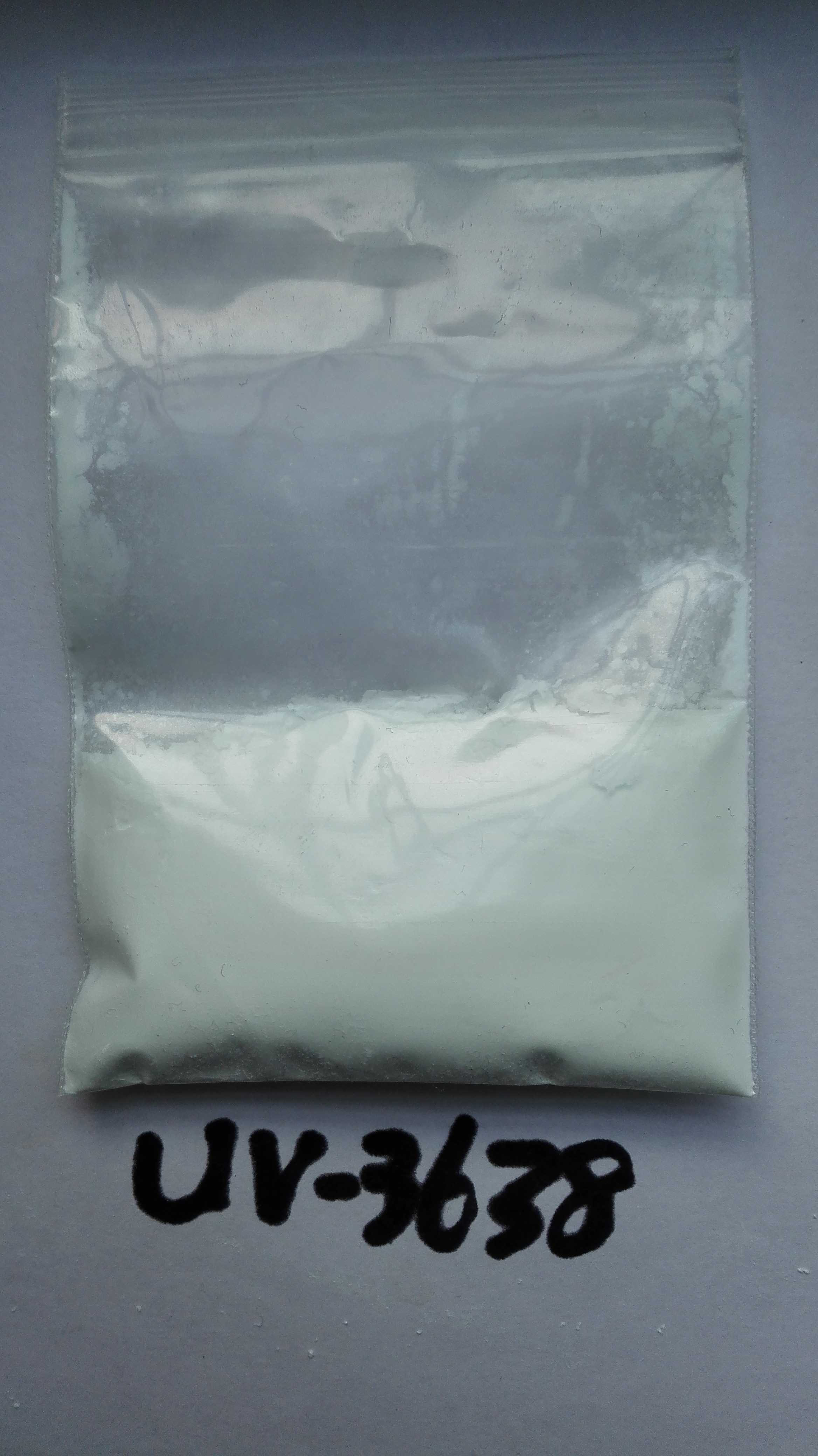 UV-3638,2,2'-Benzene-1,4-diylbis(4H-3,1-benzoxazin-4-one)