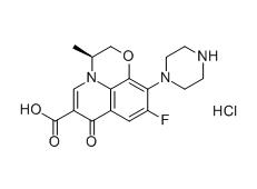 左氧氟沙星雜質(zhì)A（鹽酸鹽）,(S)-9-fluoro-3-methyl-7-oxo-10-(piperazin-1-yl)-2,3-dihydro-7H-[1,4]oxazino[2,3,4-ij]quinoline-6-carboxylic acid hydrochloride