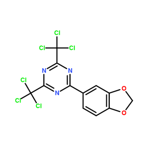 2-(3,4-亚甲二氧苯基)-4,6-双(三氯甲基)-1,3,5-三嗪