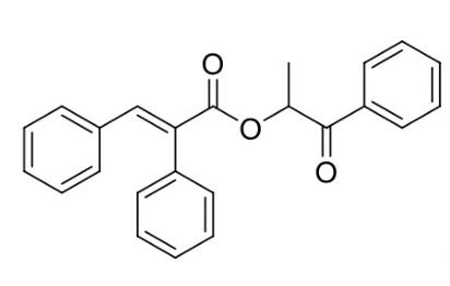1-oxo-1-phenylpropan-2-yl (E)-2,3-diphenylacrylate,1-oxo-1-phenylpropan-2-yl (E)-2,3-diphenylacrylate