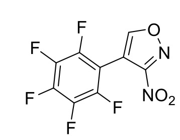 3-硝基-4-五氟苯基异恶唑,3-nitro-4-(perfluorophenyl)isoxazole
