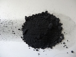 微米级氮化锆粉