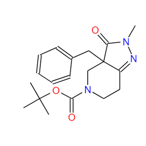 叔-丁基 3A-苯甲基-2-甲基-3-氧亚基-3A,4,6,7-四氢-2H-吡唑并[4,3-C]吡啶-5(3H)-甲酸基酯,TERT-BUTYL-2-METHYL-3-OXO-3A-BENZYL-2H-4,5,6,7,3A-PENTAHYDRO-5-AZAINDOLE-5-CARBOXYLATE