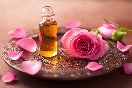 玫瑰油,Rose Oil