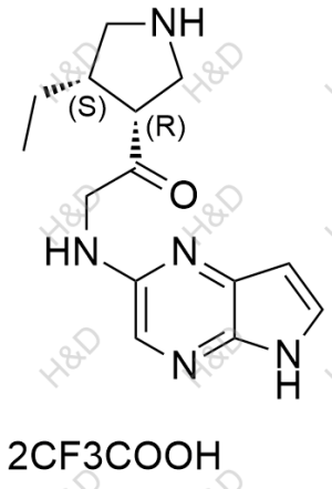 烏帕替尼雜質57 (雙三氟乙酸鹽),2-((5H-pyrrolo[2,3-b]pyrazin-2-yl)amino)-1-((3R,4S)-4-ethylpyrrolidin-3-yl)ethanone bis(2,2,2-trifluoroacetate)