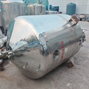 回收不同型號(hào)配液罐,Second-hand liquid dispensing tank